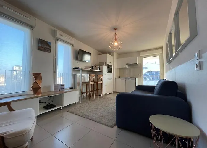 Harmonieusement Amenage Avec Parking Et Terrasse Vers La Cite Du Vin * ボルドー