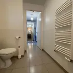Διαμέρισμα Harmonieusement Amenage Avec Parking Et Terrasse Vers La Cite Du Vin